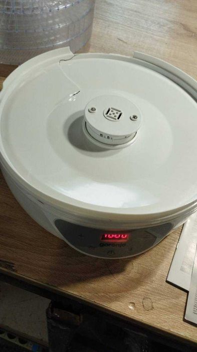 Сушарка для овочів та фруктів Gorenje (лотки вживані)