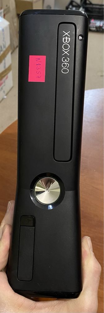 Консоль XBOX 360 S /300GB HDD! N1357