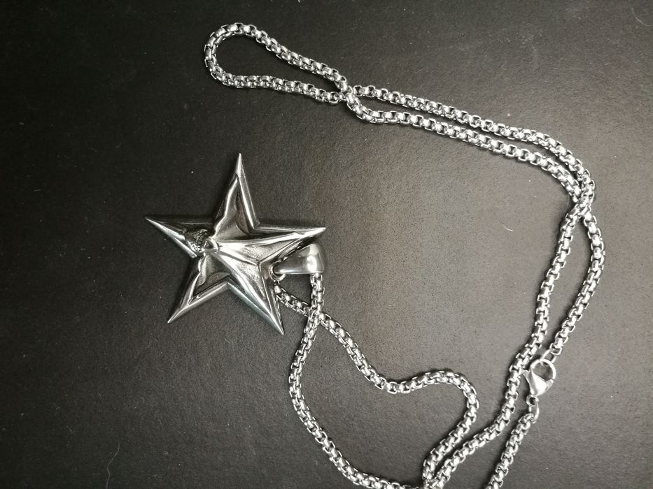 Pendente Satânico com fio