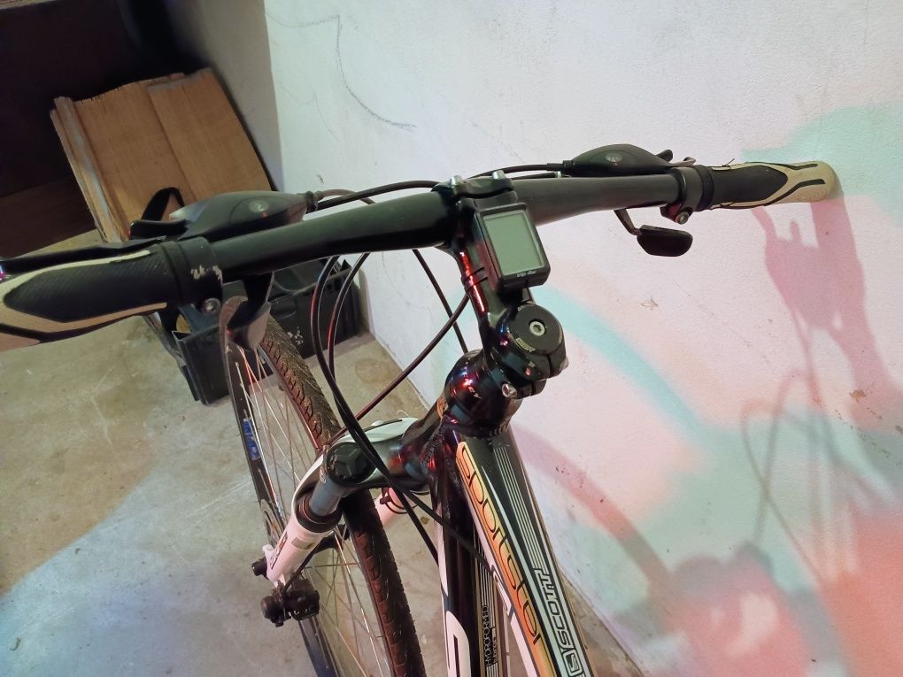 Bicicleta Scot como nova