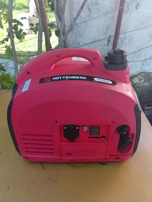 Бензиновий генератор