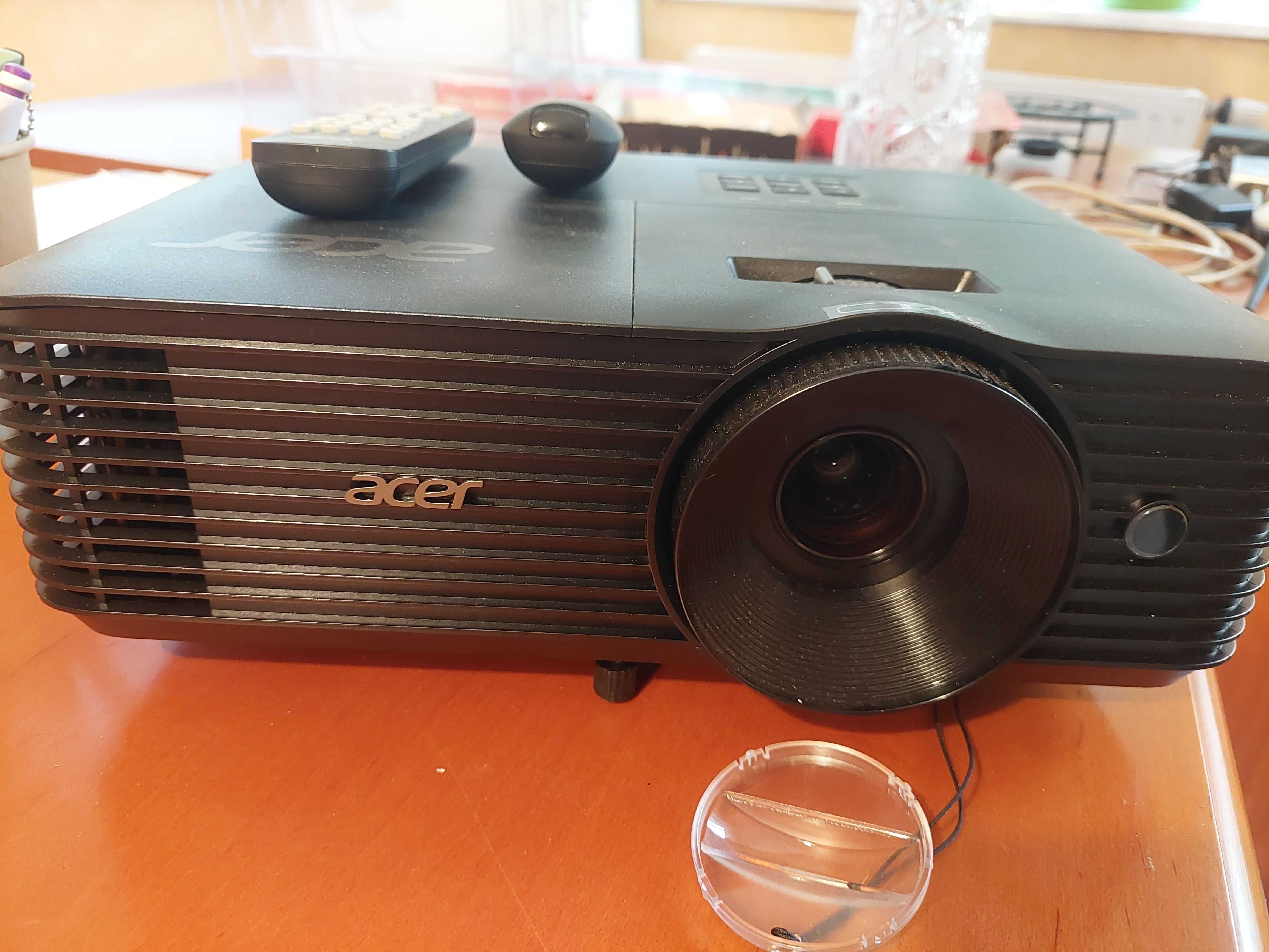 Projektor, rzutnik Acer DWX 1842 w bardzo dobrym stanie