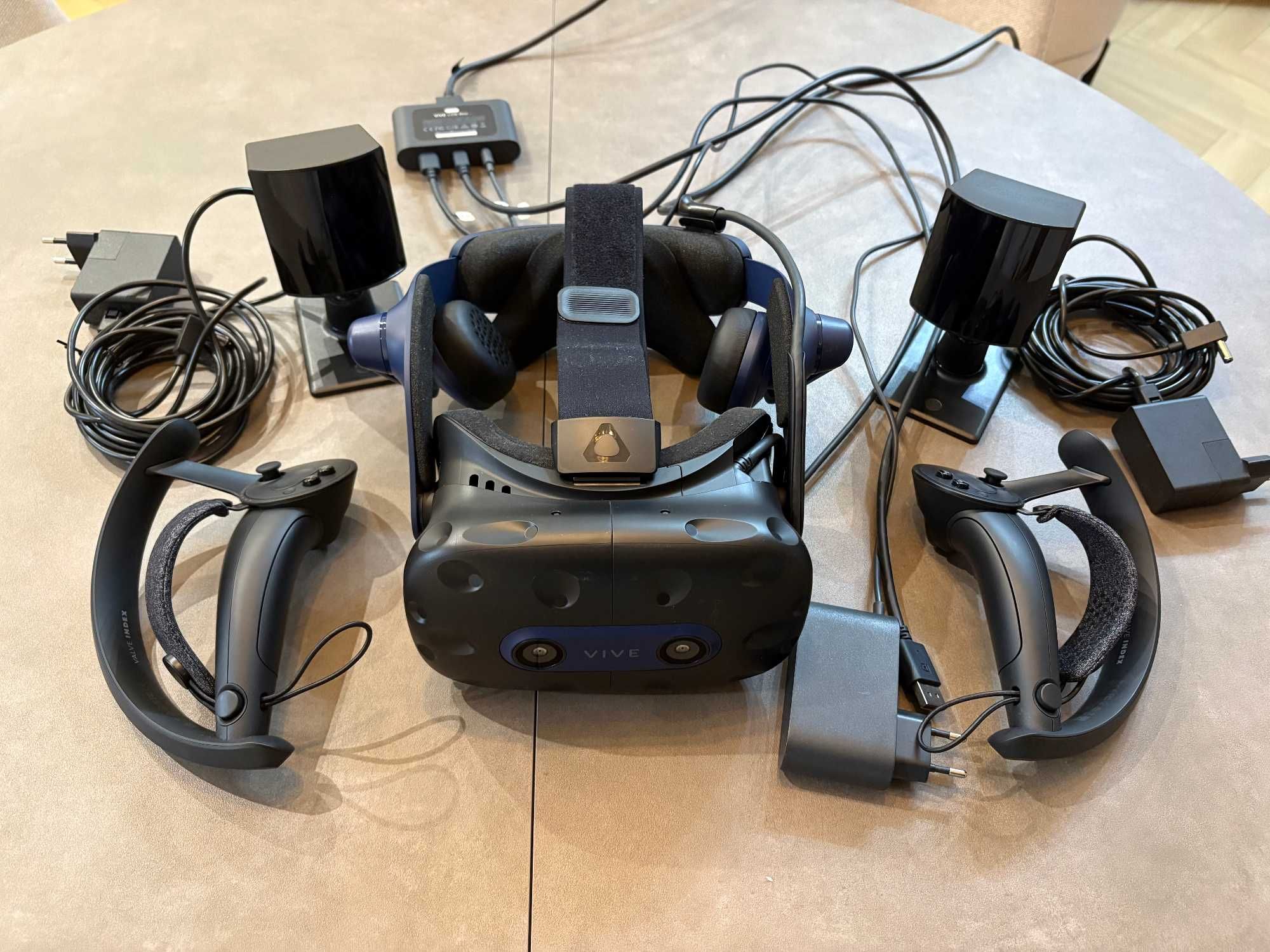 VR: HTC Vive Pro 2 + Valve Index Controllers + Base Station 2.0