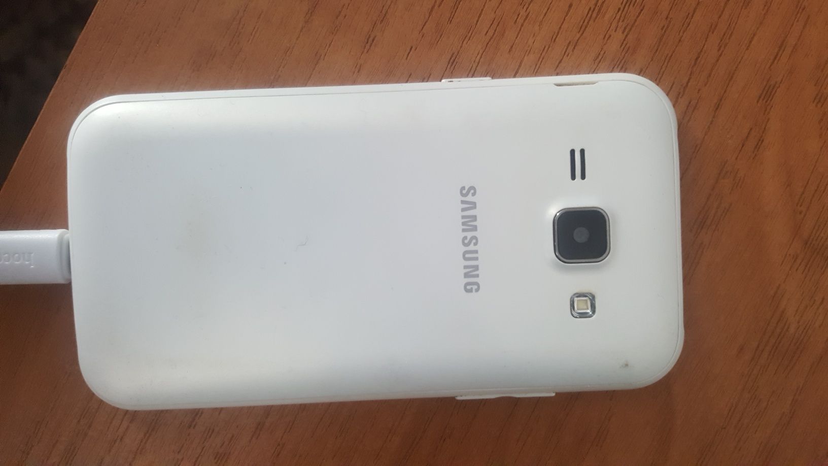 Samsung galaxy j1