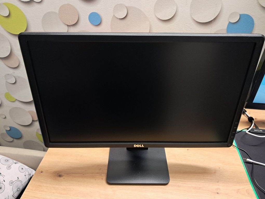 Monitor komputerowy DELL 22 cale LED