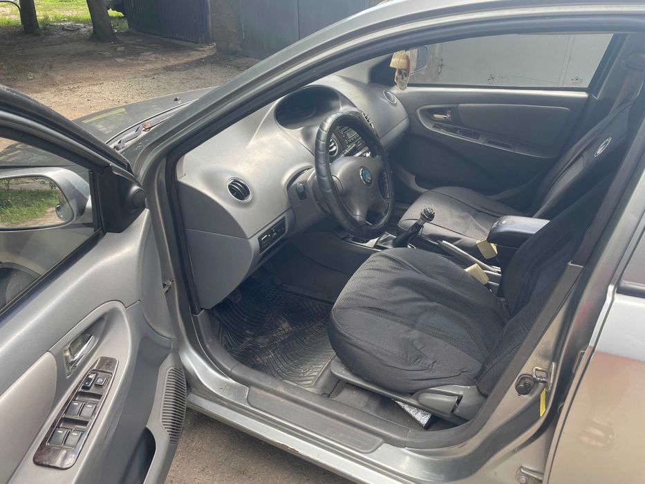 Продам авто Geely MK 1.6 Бенз Механіка 2009. На ходу в справному стані