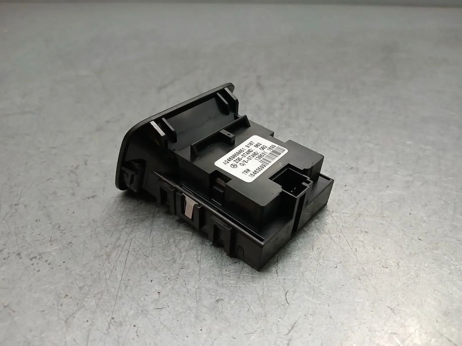 Botão / interruptor travão de parque MERCEDES-BENZ Classe A (W176)