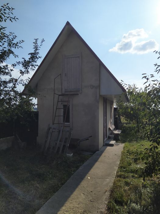 Продам 2 будинки..25 соток!!!