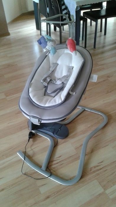Bujak dla niemowlaka huśtawka szaro beżowa