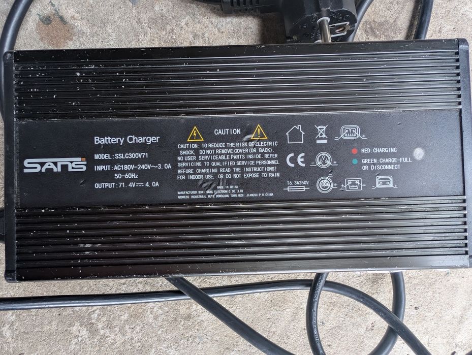 Зарядний пристрий для електроскутера  71.4V 4A