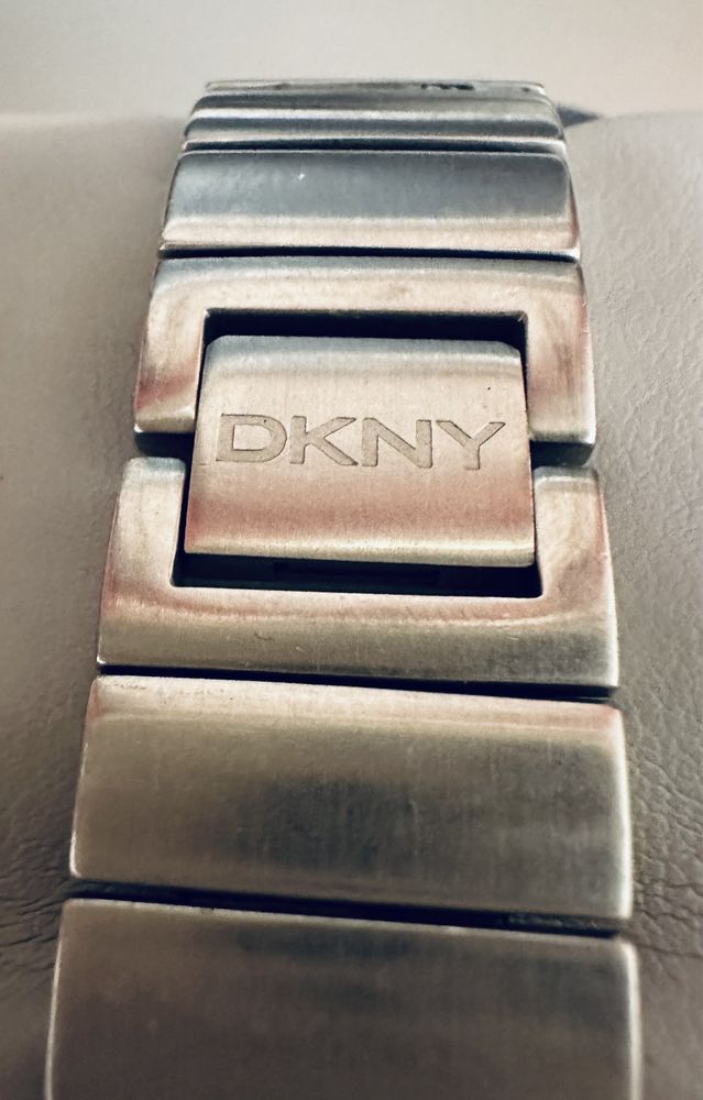 Donna Karan DKNY винтажные наручные часы браслет оригинал годинник