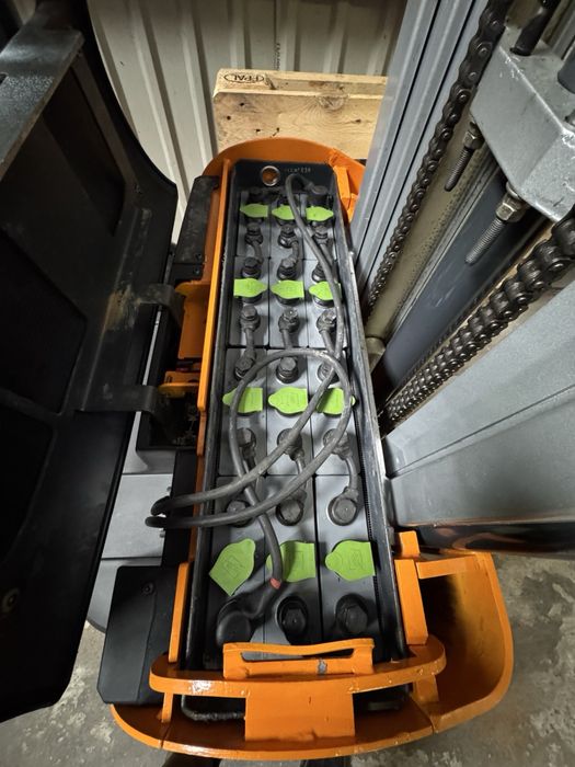 STILL штабелер 1400кг, висота підйому 4,7м