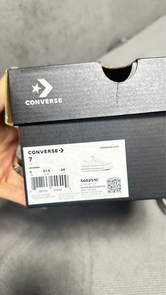Нові кеди Converse
