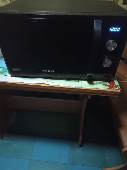 Доставка! Рабочая микроволновка Самсунг