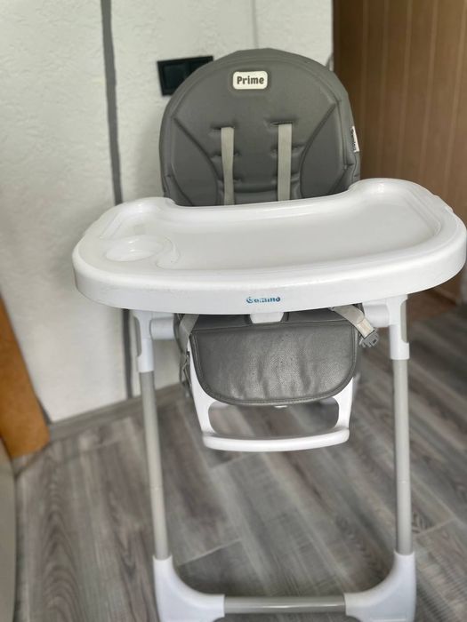 Стіл для годування