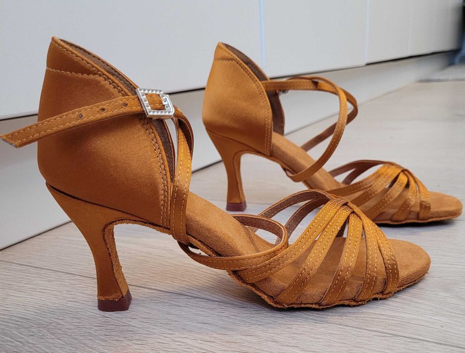 Buty taneczne, do tańca latynoamerykańskiego, rozmiar 36/36,5