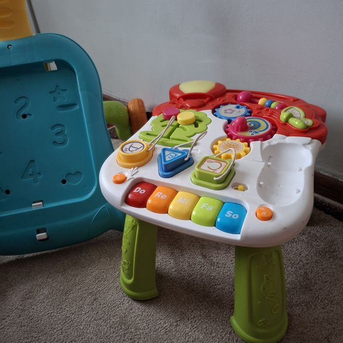 Толокар і столик все працює