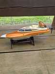 Model łódki motorowej dł 30 cm
