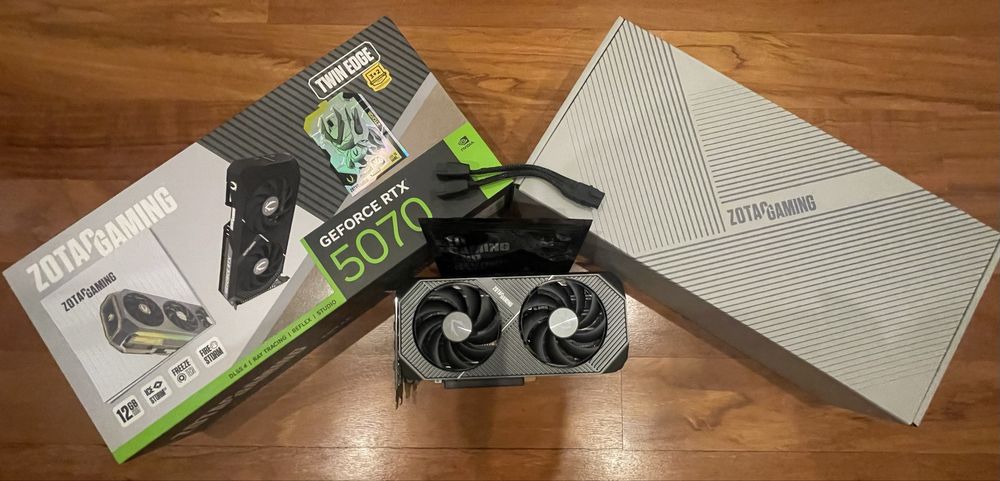 RTX 5070 Zotac Gaming Twin Edge - nVidia GPU / Placa Gráfica