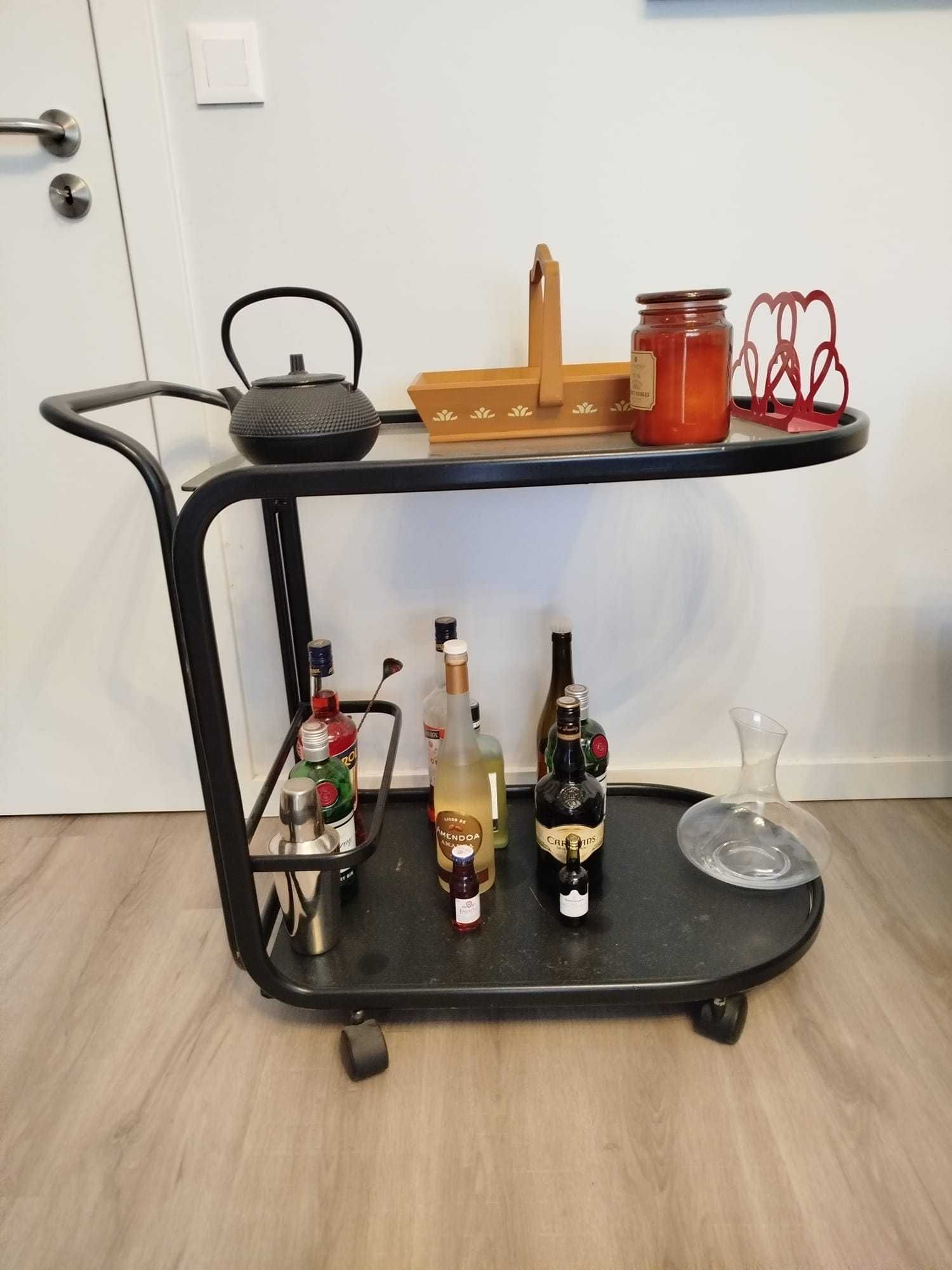 Carrinho de Bebidas