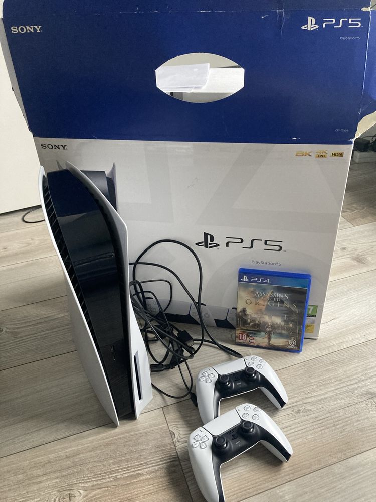 Ps5 wersja z napędem (2pady) oraz assasin origins