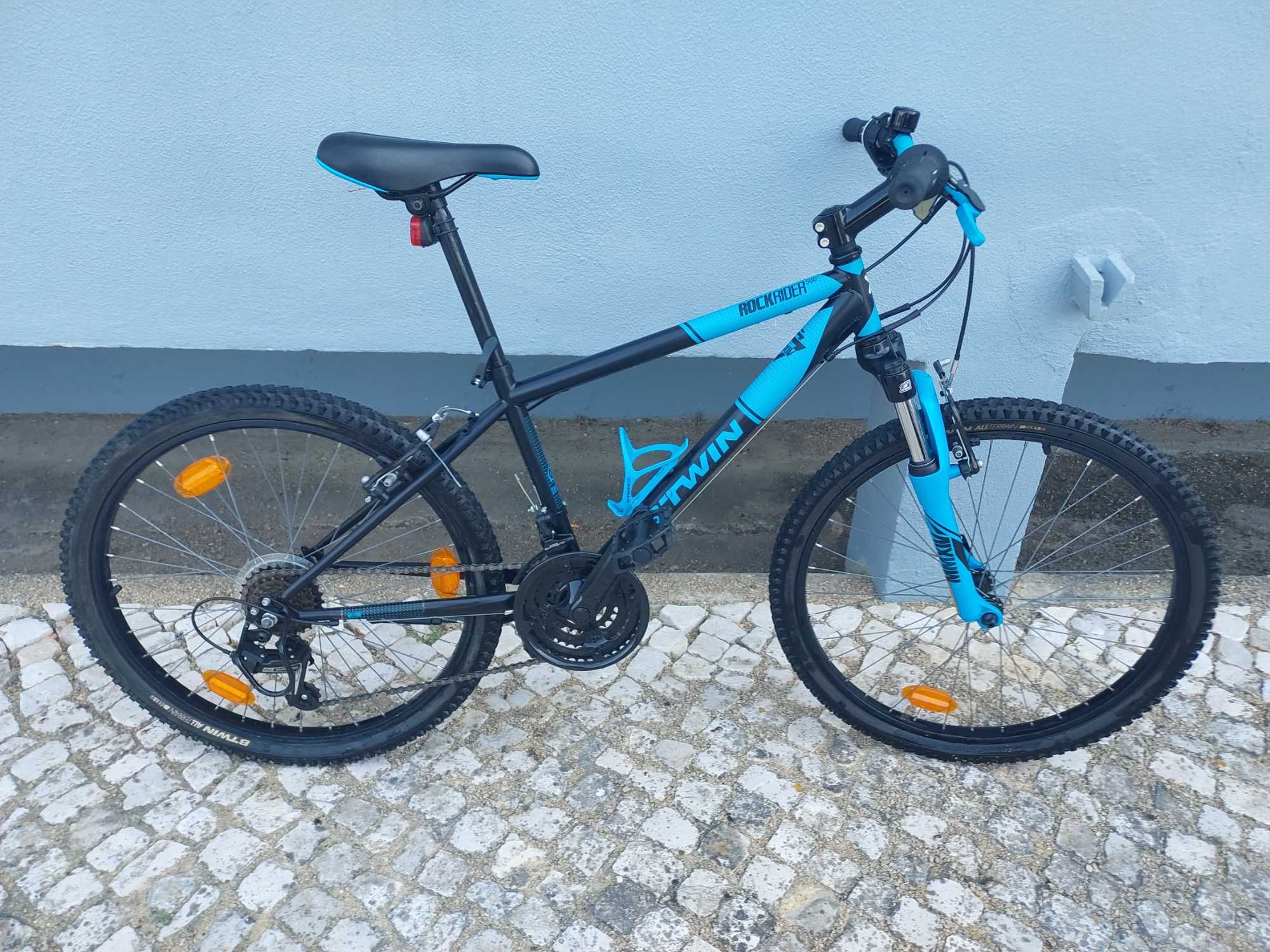 Bicicleta B'TWIN RockRider 500 como nova criança