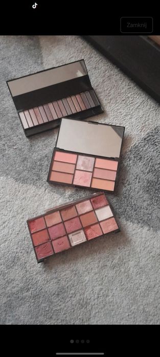 3 palety cieni do makijażu