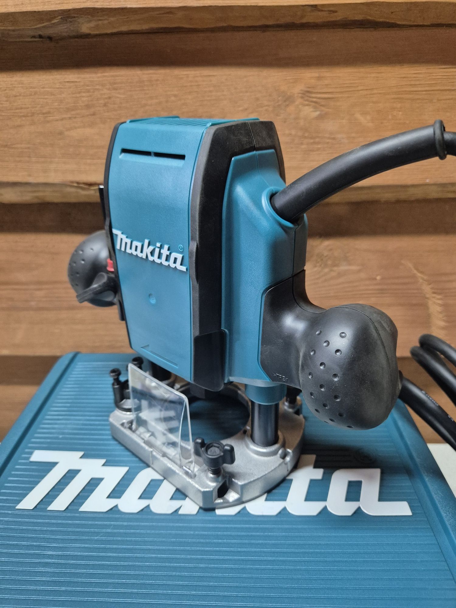 Makita Frezarka Górnowrzecionowa