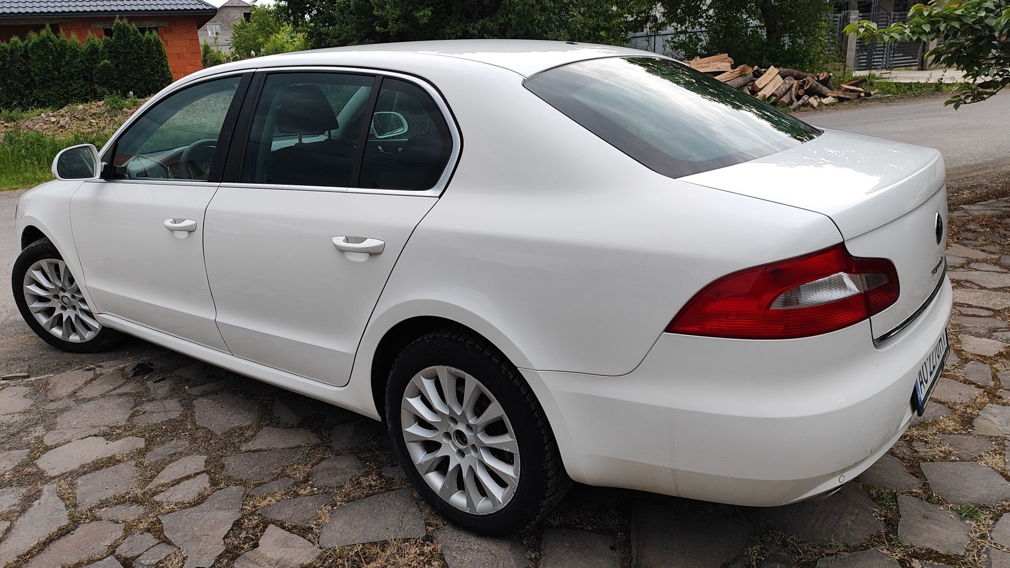 Продам Skoda Superb 2013р. 2.0 тді.