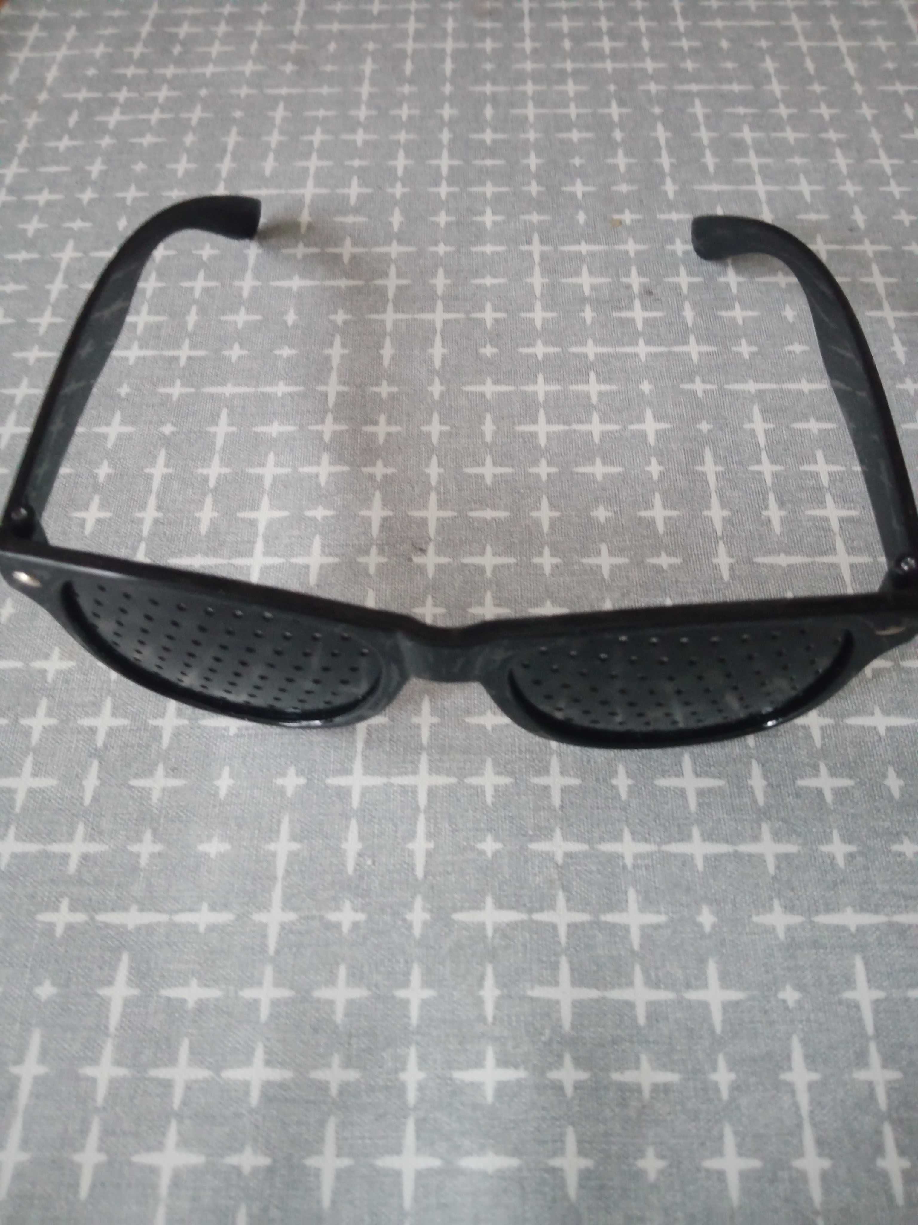 Okulary AJURWEDYJSKIE okulary z dziurkami czarne