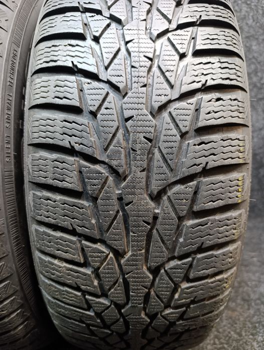 Шини 195/65R15 Nokian WR D4