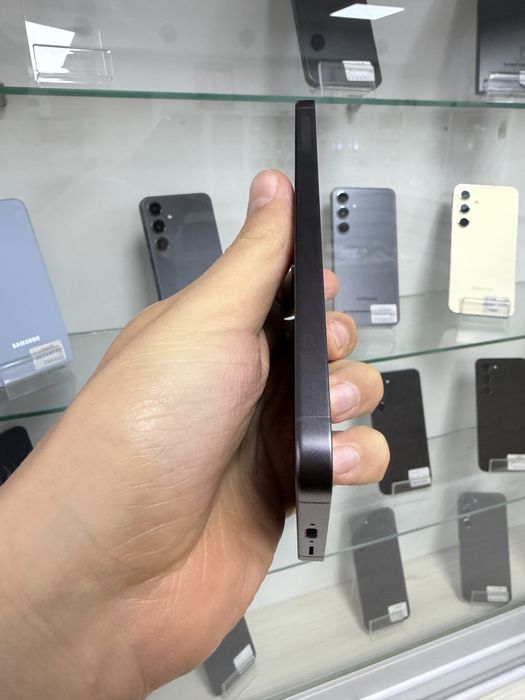Samsung s24 FE 8/128. В ідеальному стані