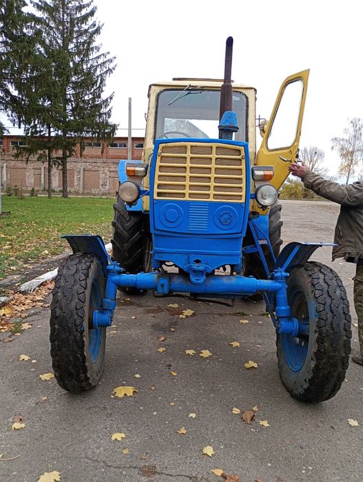 Продам ЮМЗ технічно справний нічо робити не потрібно