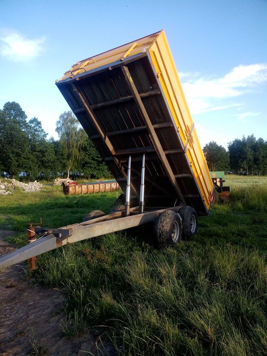 przyczepa wywrotka.tandem. skorupowa .fendt valtra.zamiana