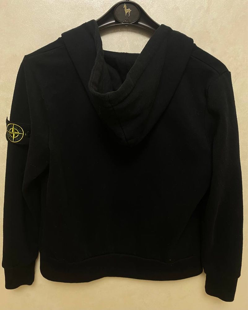 Продам кофту Stone Island