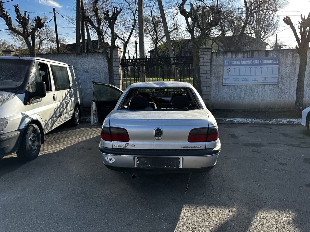 Продам авто Оpel Omega b 2.0 16v x20xev 1998 після ракетного удару