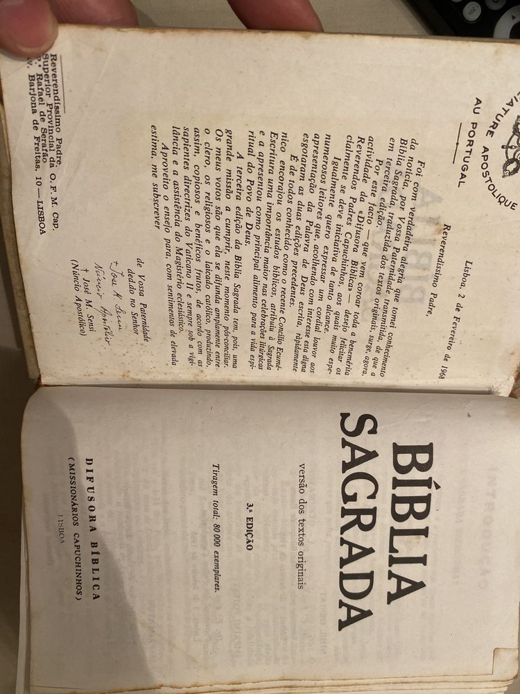 Tres biblias Biblia sagrada 7 edicao 1976 versao dos textos originais