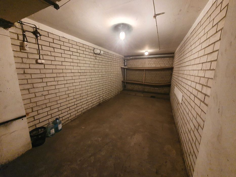 Продам Гараж Кошица, Харьковская, Позняки, ЖК Лебединый