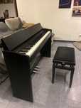 Piano Roland F130R + Banco
