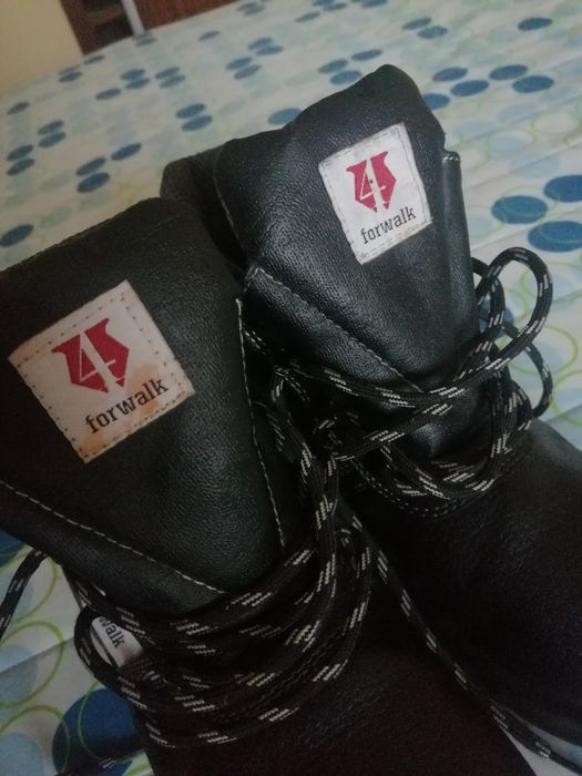 Botas Homem pretas 41 Forwalk como novas