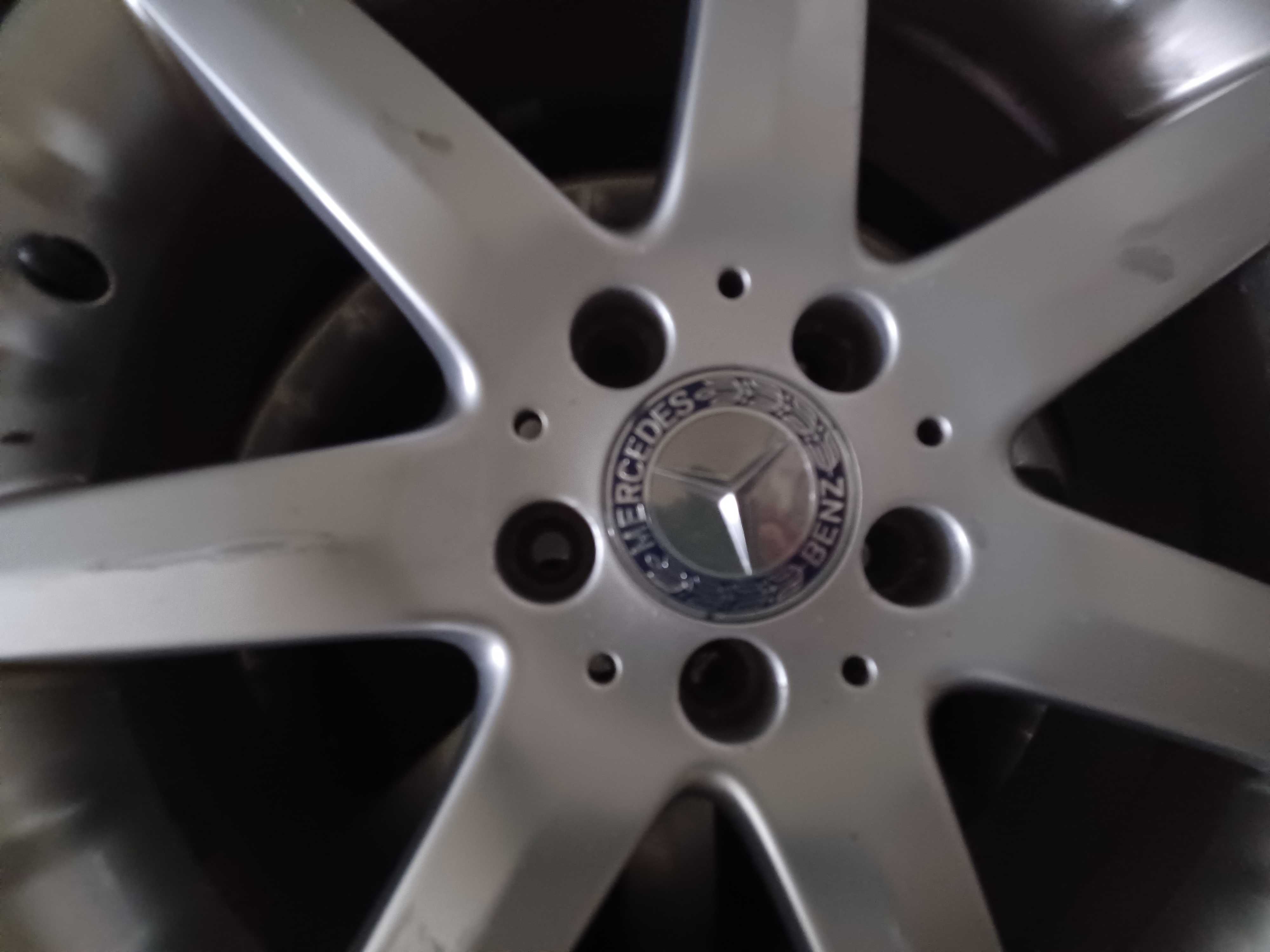Діски +шини б/у мерседес 225/45  R17