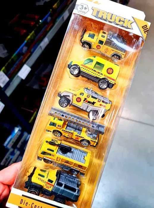 Komplet autek aut dla dziecka samochodziki metalowe nowe żółte