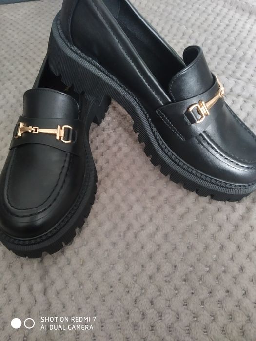 Nowe damskie czarne mokasyny