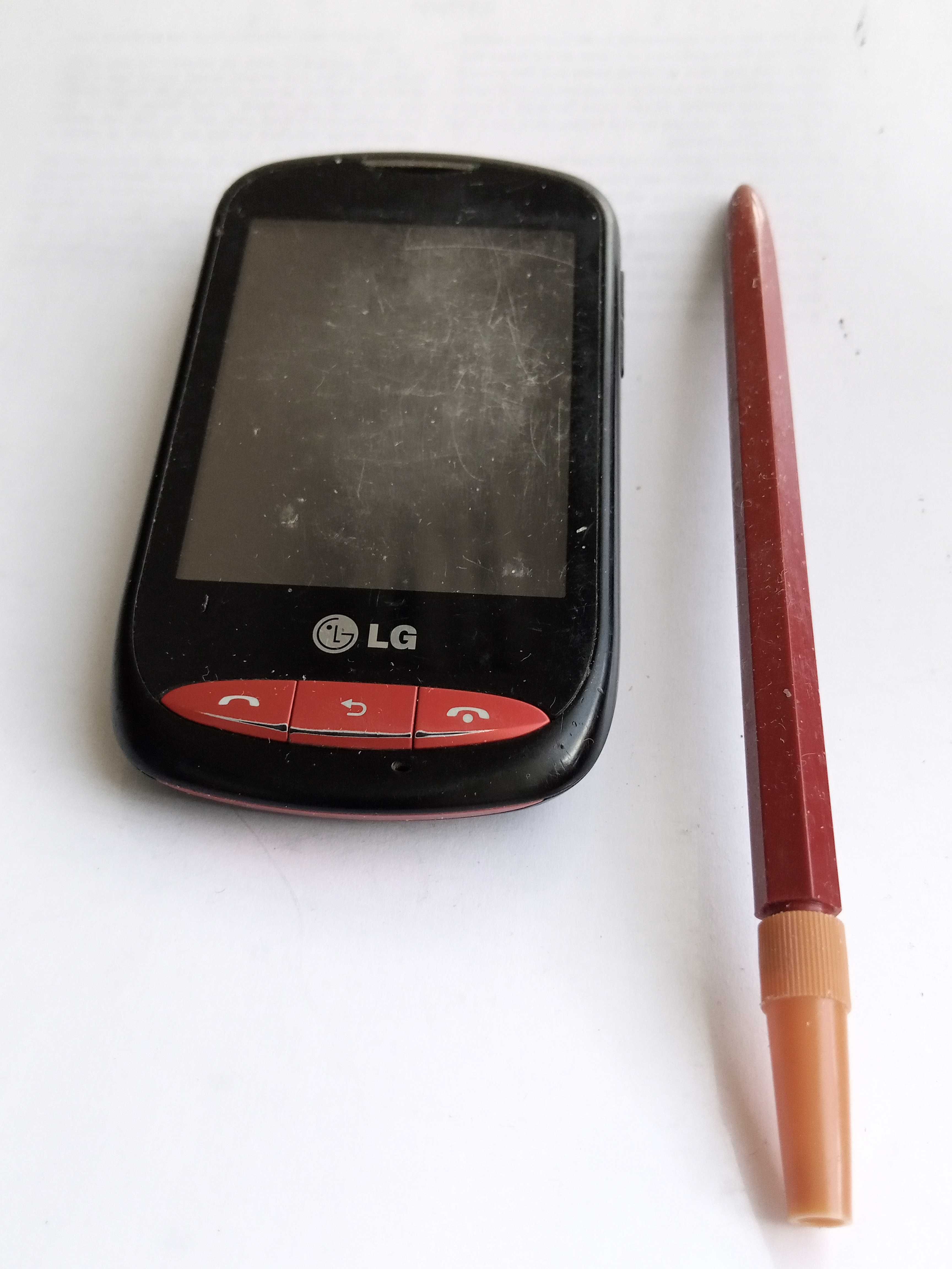 Ретро смартфон LG T310 WiFi 7 см