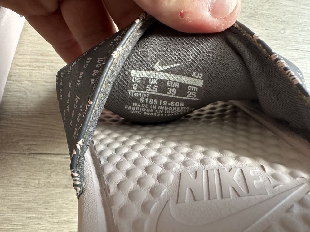 Тапки шльопки Nike
