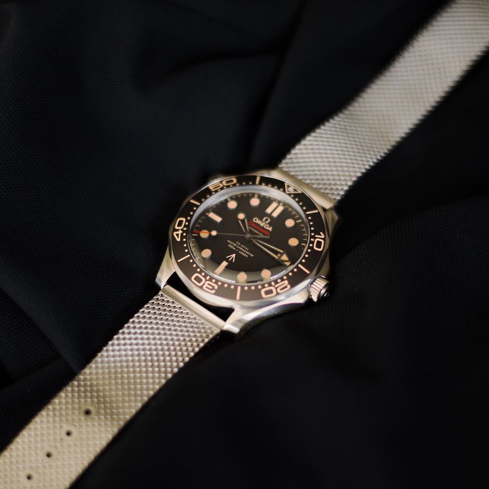 Omega Seamaster Diver 300M 007 Edition James Bond Titanium , rolex