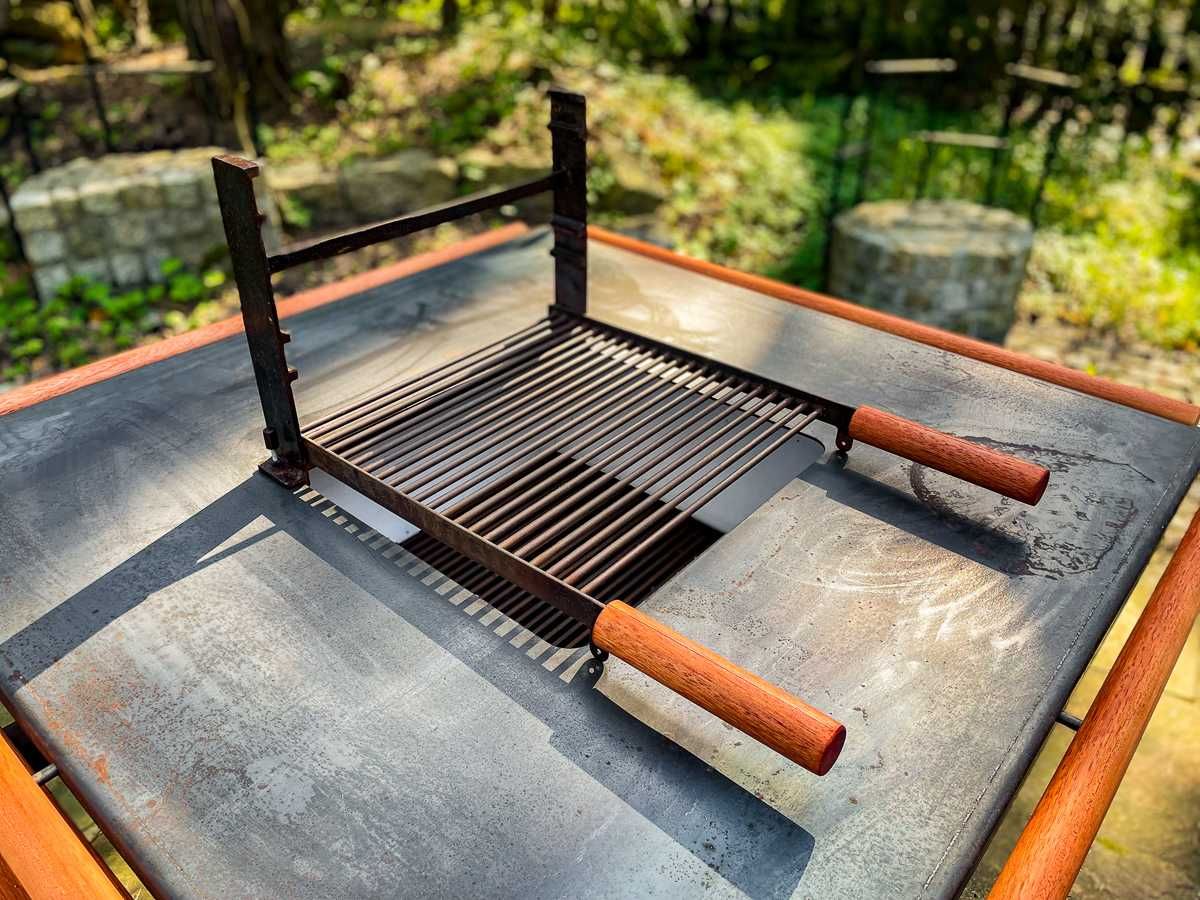 Nowy Tepan-Grill 110 x 110 duży na drewno węgiel