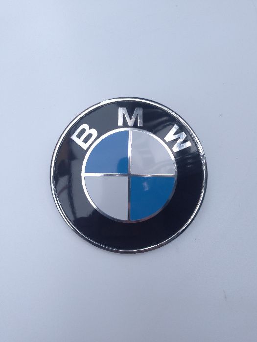 Emblemat Znaczek na maskę klapę  BMW 1 F 3 2 G 4 7 5 6 X Z ADAX Koźle