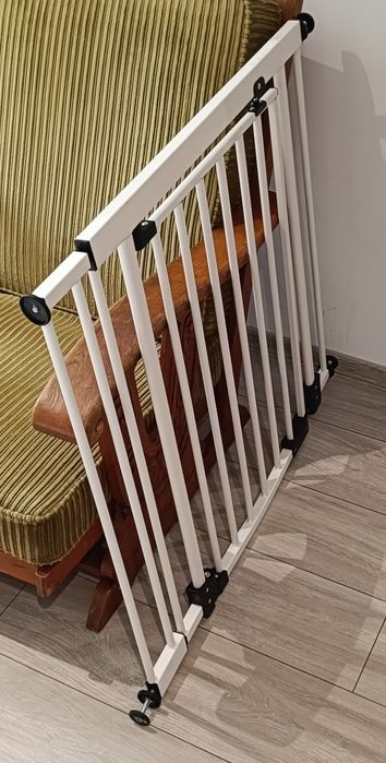 Bramka zabezpieczająca dla dzieci