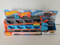 Hot wheels transporter mega długu tor wyścigowy